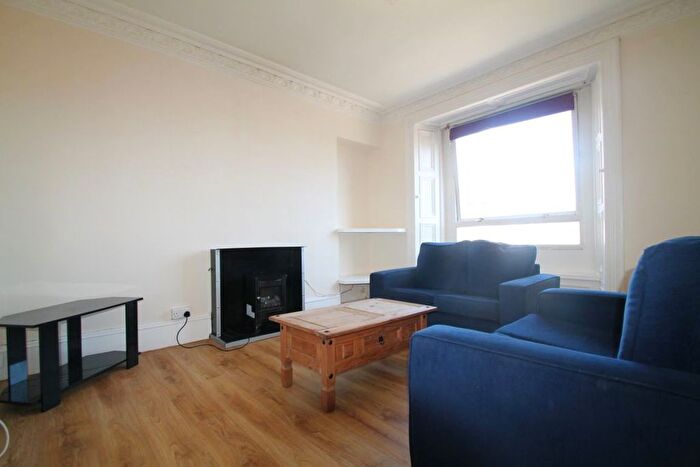1 Bedroom Flat To Rent In Springhill, Dundee, DD4