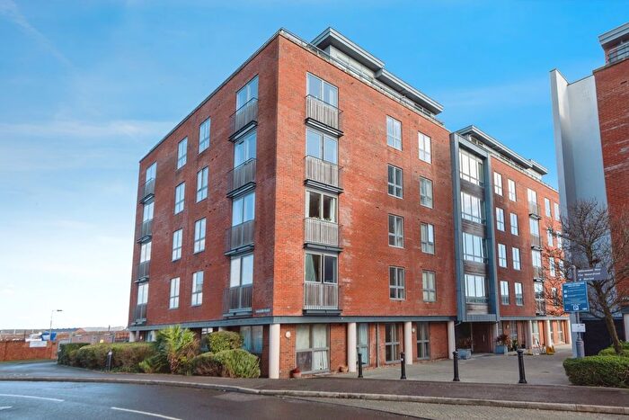 2 Bedroom Flat For Sale In Weevil Lane, Gosport, Hampshire, PO12