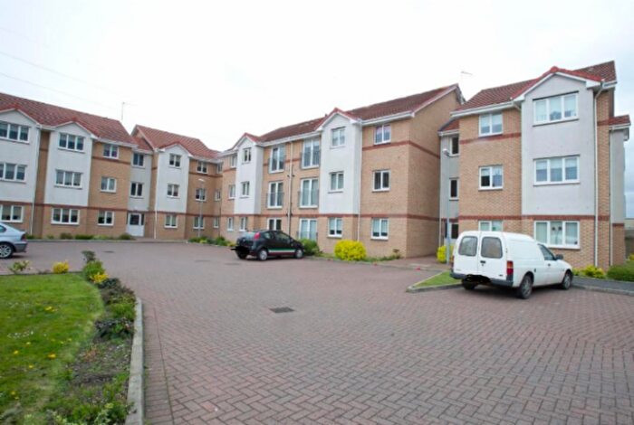2 Bedroom Flat To Rent In , Strachur Crescent, G22