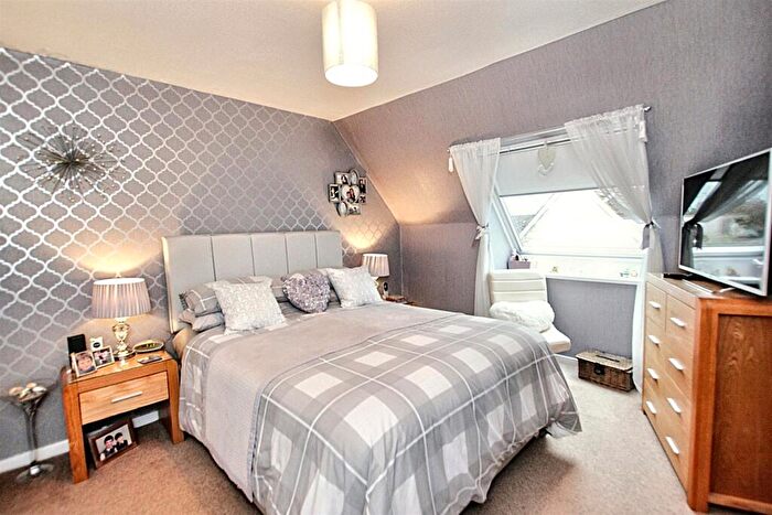 2 Bedroom Semi-Detached House For Sale In Gigha Quadrant, Wishaw, ML2