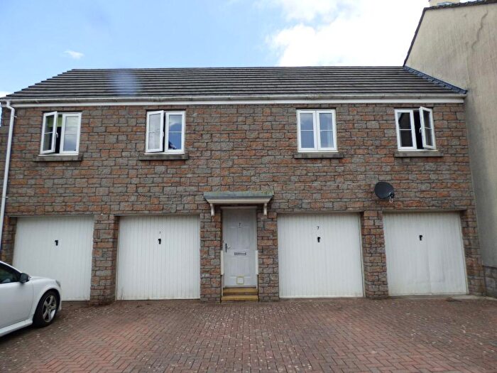 2 Bedroom Coach House To Rent In Okehampton, EX20