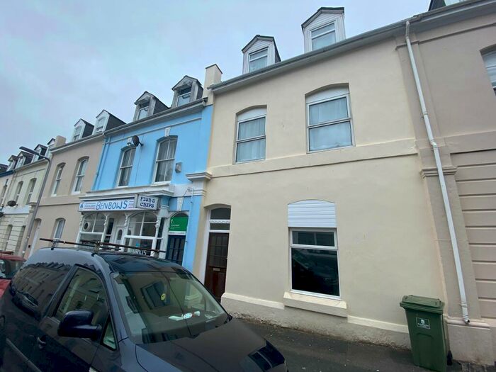 1 Bedroom Flat To Rent In Benbow Street, Stoke, PL2