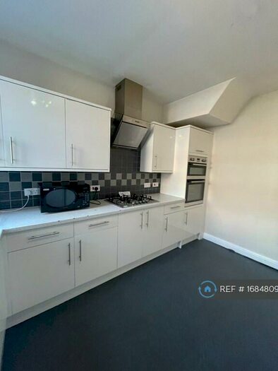 6 Bedroom Terraced House To Rent In Ramilies Road, Liverpool, L18