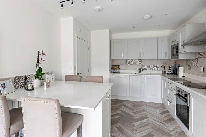 3 Bedroom Detached House For Sale In Peregrine Drive, Great Warley, Brentwood, CM13