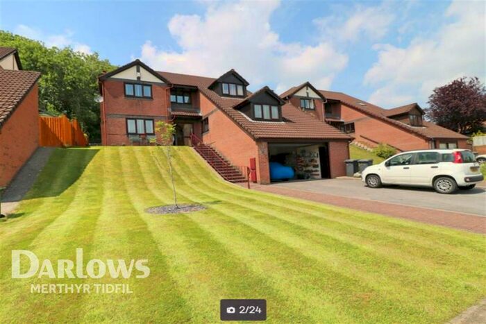 4 Bedroom Detached House To Rent In Lon Helygen, Pontypridd, CF37