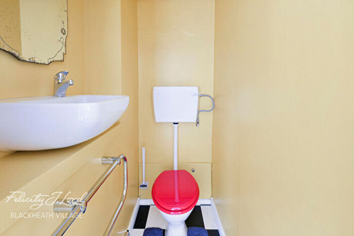 3 Bedroom Semi-Detached House For Sale In Holburne Road, London, SE3