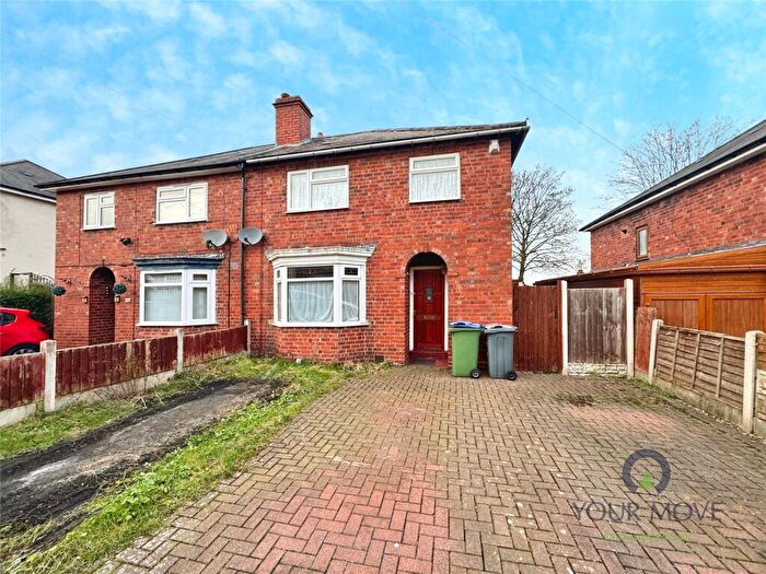 3 Bedroom Semi-Detached House To Rent In Kings Avenue, Tividale, Oldbury, West Midlands, B69