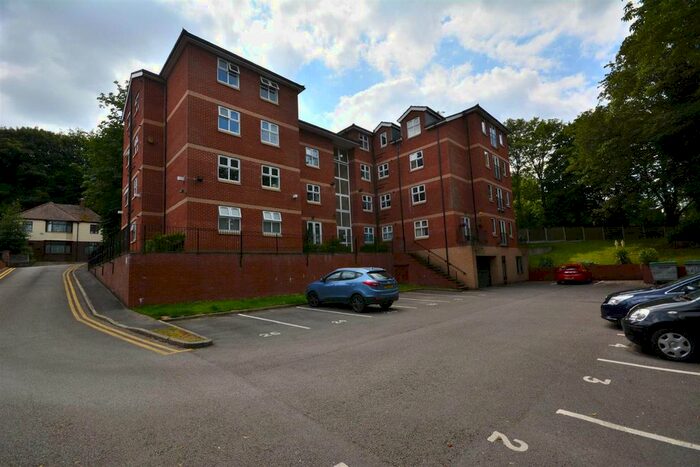 2 Bedroom Flat To Rent In St Pauls Gardens, Sedgley Park, Salford, M7