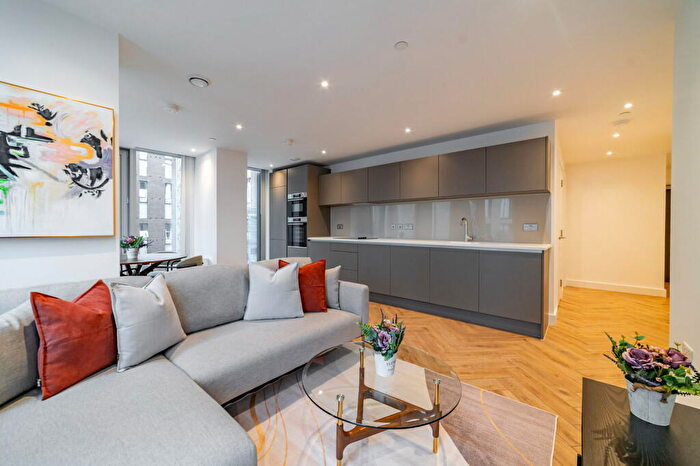 2 Bedroom Apartment To Rent In One Port Street, Manchester, M4