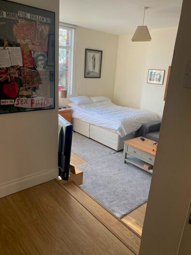 Studio To Rent In Mountview Road, Crouch End/ Finsbury Park, N4