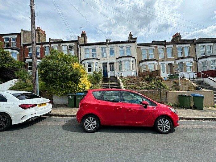 3 Bedroom Terraced House To Rent In Cantwell Road, London, SE18