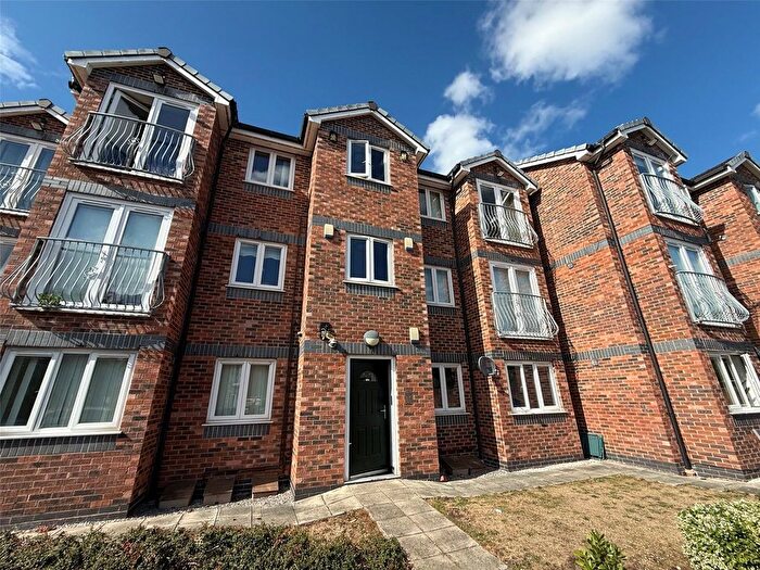 2 Bedroom Flat For Sale In Shaw Lane, Prescot, Merseyside, L35