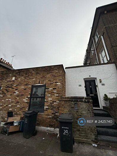 2 Bedroom Flat To Rent In Loampit Hill, London, SE13