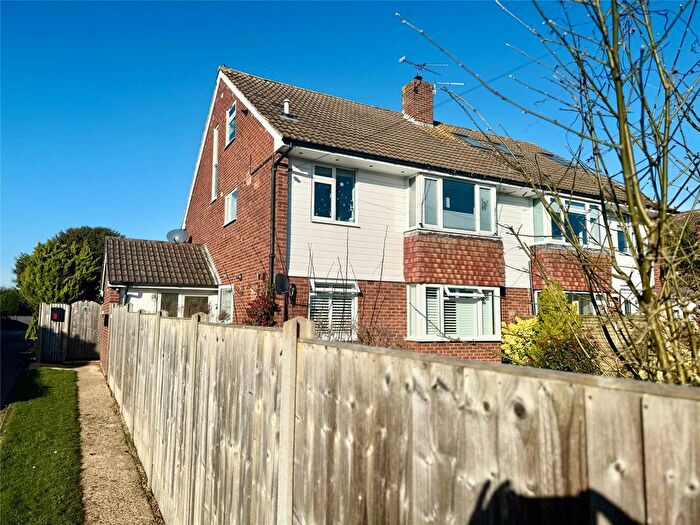 3 Bedroom Maisonette For Sale In Maidenhead, Berkshire, SL6