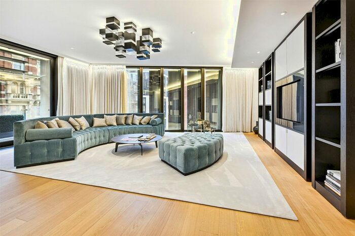 3 Bedroom Property To Rent In Knightsbridge, London, SW1X