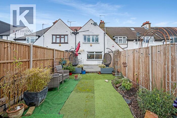 3 Bedroom Terraced House For Sale In Horton Hill, Epsom, KT19