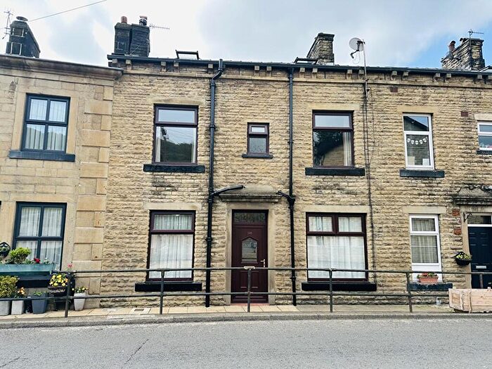 3 Bedroom Terraced House For Sale In Halifax Road, Todmorden, OL14