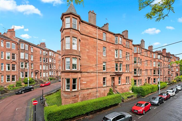 2 Bedroom Flat For Sale In / Garrioch Drive, North Kelvinside, G20