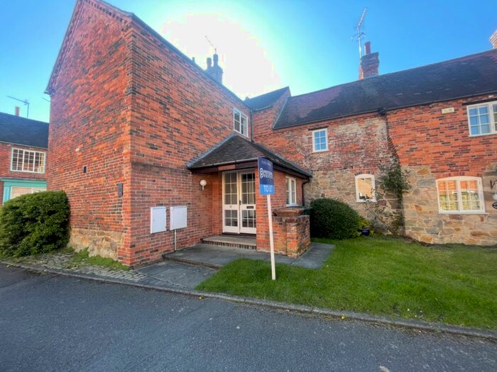 2 Bedroom Cottage To Rent In The Mews, Potter Street, Melbourne, Derby, Derbyshire, DE73