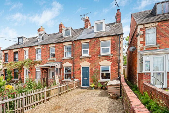 3 Bedroom End Of Terrace House For Sale In Spillmans Road, Stroud, GL5