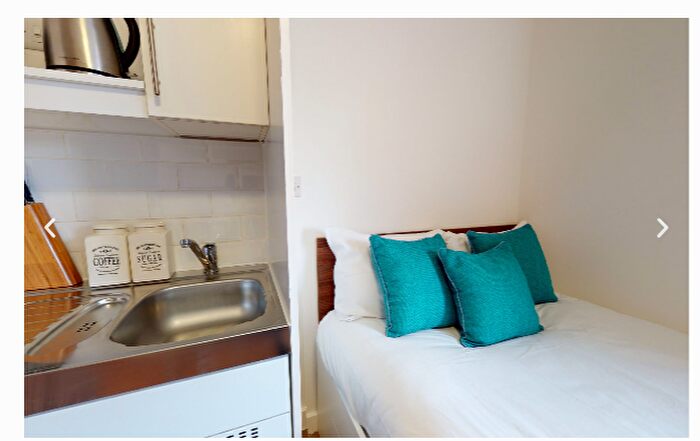 Studio To Rent In Park Street, Luton, LU1