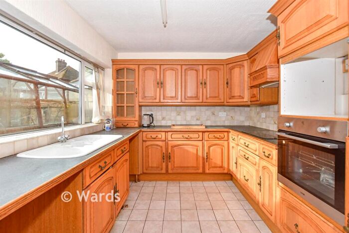 2 Bedroom Detached Bungalow For Sale In White Horse Lane, Otham, Maidstone, Kent, ME15