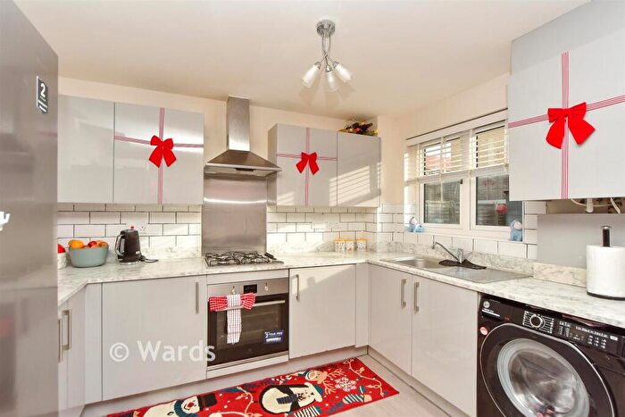 3 Bedroom Detached House For Sale In Redshank View, Minster On Sea, Sheerness, Kent, ME12