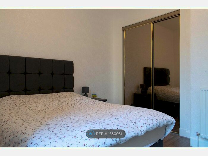 1 Bedroom Flat To Rent In Wardlaw Place, Edinburgh, EH11