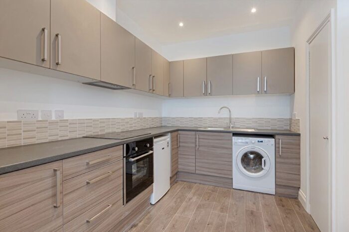 1 Bedroom Flat To Rent In Gorst Road, Park Royal, NW10