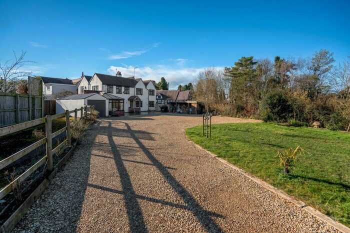 4 Bedroom Cottage For Sale In Astwood Lane, Feckenham, B96