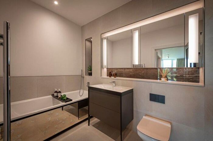 1 Bedroom Flat For Sale In Sunningdale Park, Ascot, Sunningdale, SL5