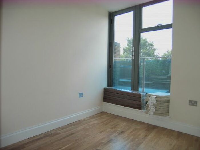 1 Bedroom Flat To Rent In Cricklewood Broadway, Cricklewood, NW2