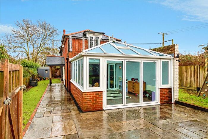 4 Bedroom Cottage For Sale In Bury Road, Marchwood, Southampton, Hampshire, SO40