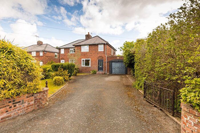 3 Bedroom Semi-detached House For Sale In Denbigh Road, Mold, CH7