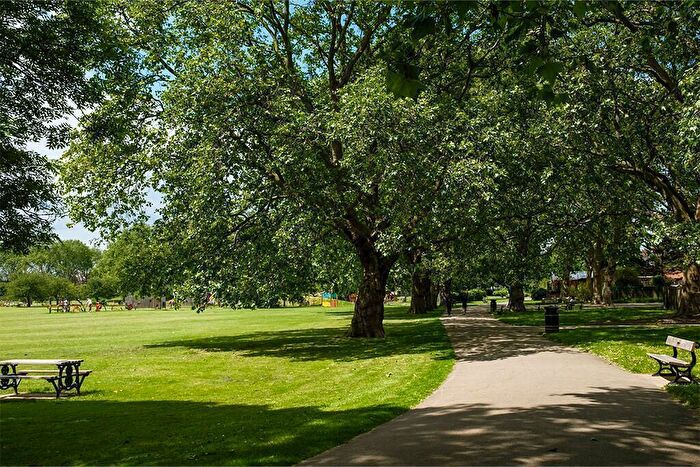 2 Bedroom Apartment To Rent In Neptune Wharf, London, SE8