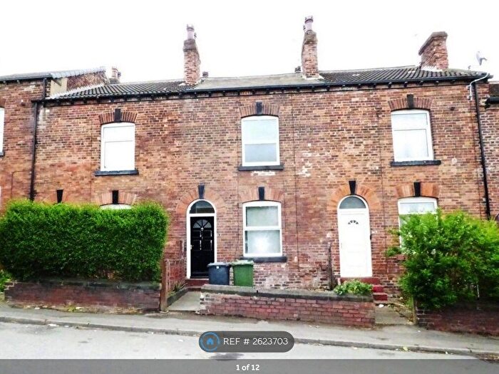 2 Bedroom Terraced House To Rent In Tong Road, Leeds, LS12