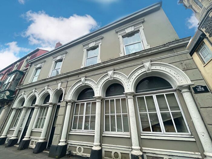 2 Bedroom Flat To Rent In Moira Terrace, Cardiff, CF24