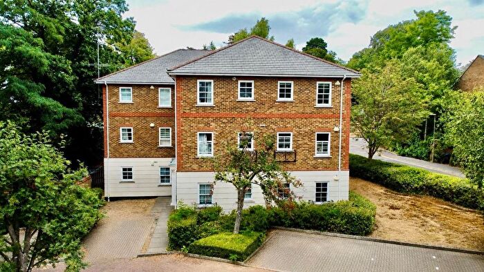 2 Bedroom Flat For Sale In Townside Place, Camberley, GU15