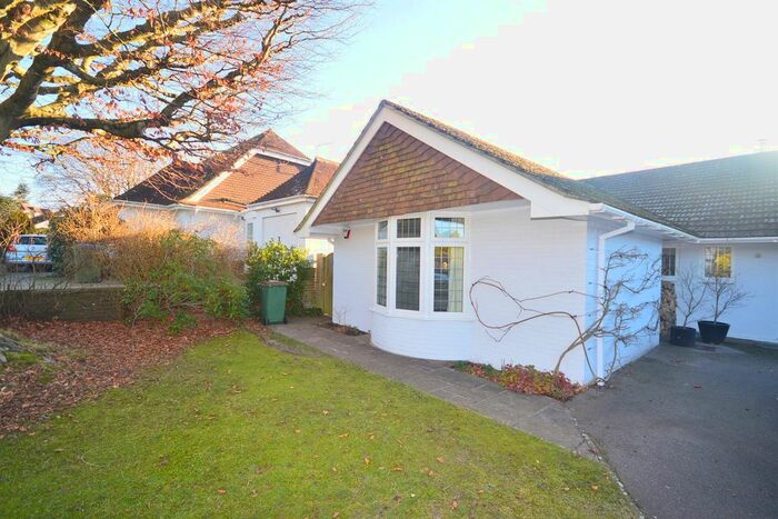 1 Bedroom Flat To Rent In Squirrels, Kithurst Park, Storrington, Pulborough, West Sussex, RH20