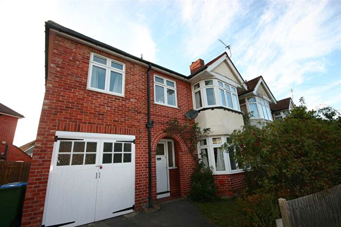 4 Bedroom Semi-Detached House To Rent In Pirrie Close, Shirley, Southampton, SO15