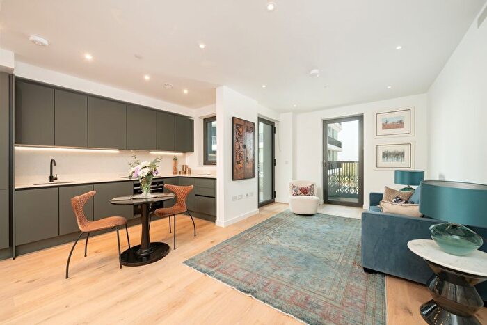 2 Bedroom Flat For Sale In Ebury Bridge Road, London, SW1W
