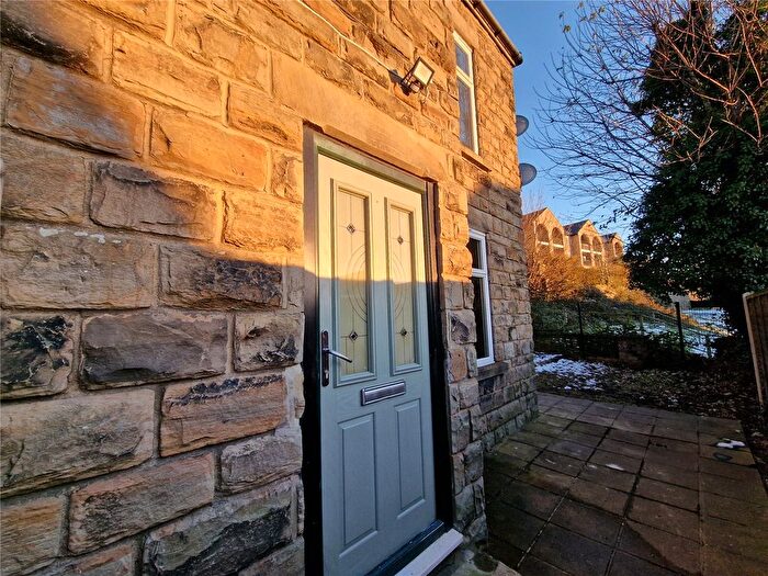 3 Bedroom End Of Terrace House To Rent In Moor End Lane, Dewsbury, West Yorkshire, WF13