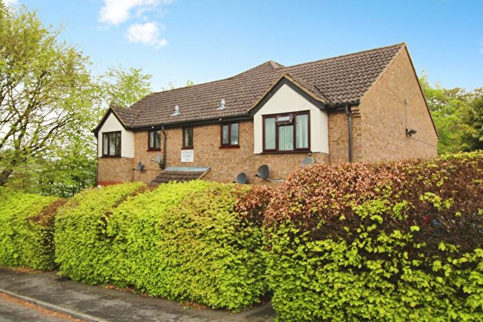 1 Bedroom Flat For Sale In Geralds Court, Geralds Road, High Wycombe, HP13