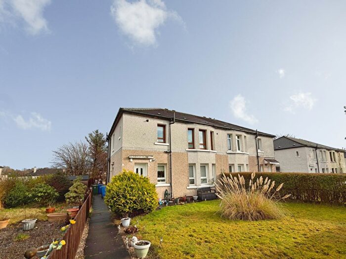 2 Bedroom Flat For Sale In Carnwadric Road, Glasgow, G46