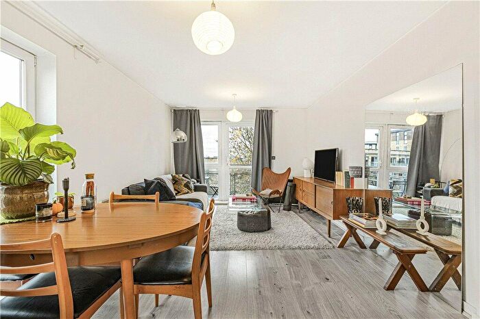 1 Bedroom Apartment For Sale In Harry Zeital Way, London, E5