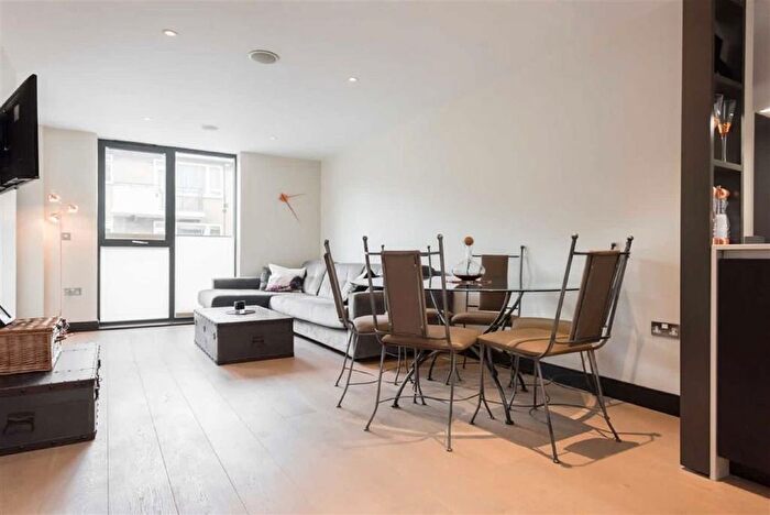 1 Bedroom Flat For Sale In Lancaster Street, London Bridge, SE1