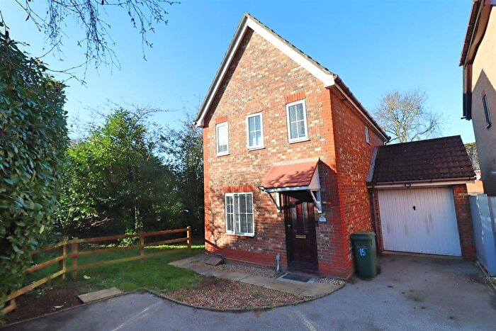 3 Bedroom Detached House To Rent In Parr Close, Braintree, CM7