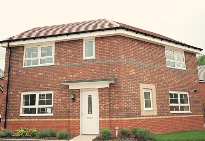 3 Bedroom Detached House To Rent In Furnival Drive Bromsgrove, B60