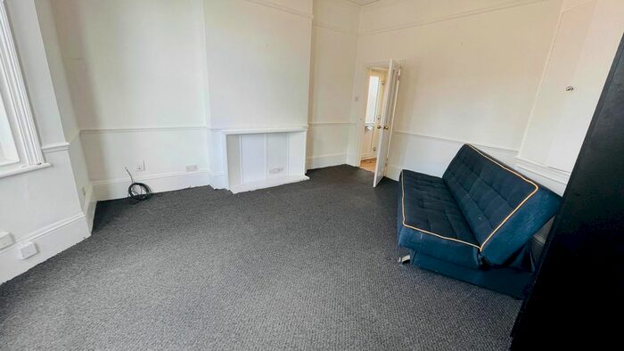 Studio To Rent In Pinner Road, North Harrow, Harrow, HA1