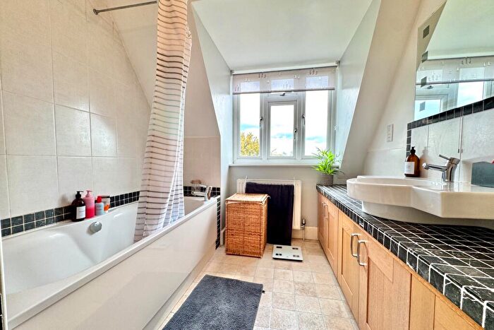 4 Bedroom Detached House For Sale In The Hyde, Langton Matravers, BH19 - Photo 11